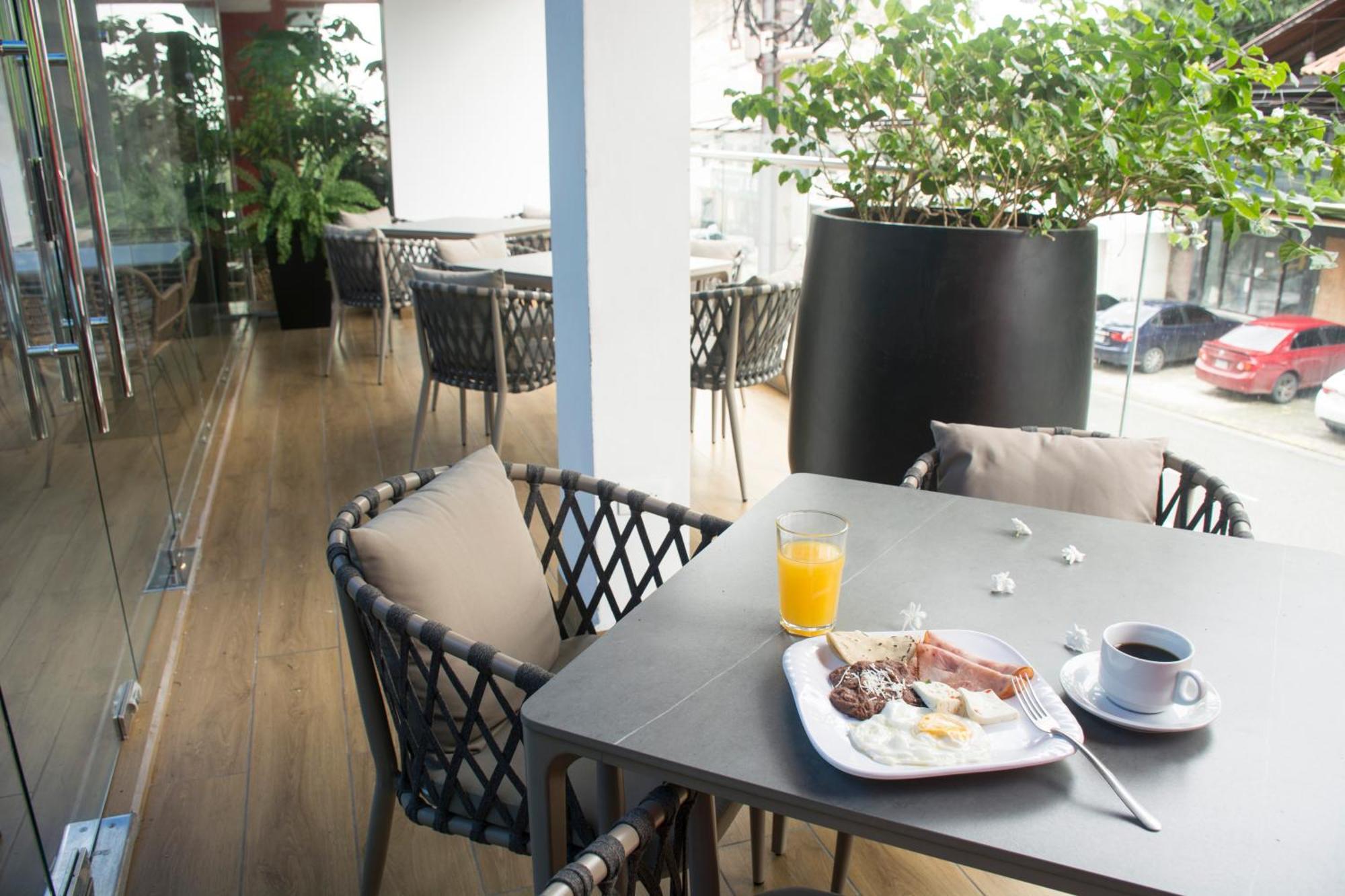 Hotel Las Cascadas San Pedro Sula Dış mekan fotoğraf